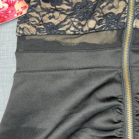 Black & Nude Lace Illusion Bodycon Dress Juniors Size Medium Prom Homecoming - Picture 9 of 9